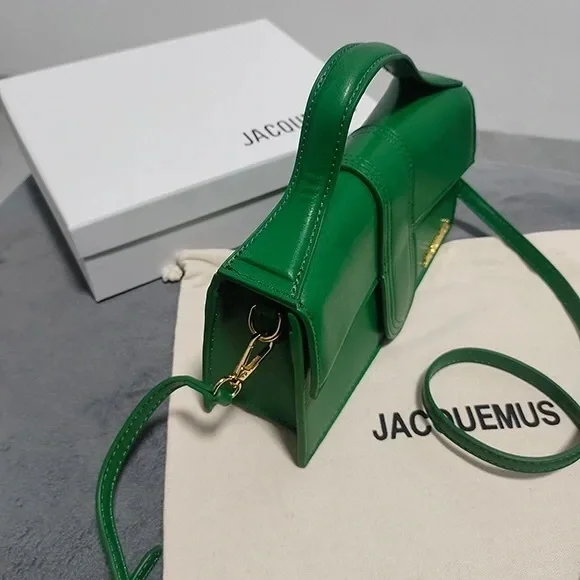 💕Jacquemus Green Leather Crossbody Bag with Gold Logo - Picture 3 of 6